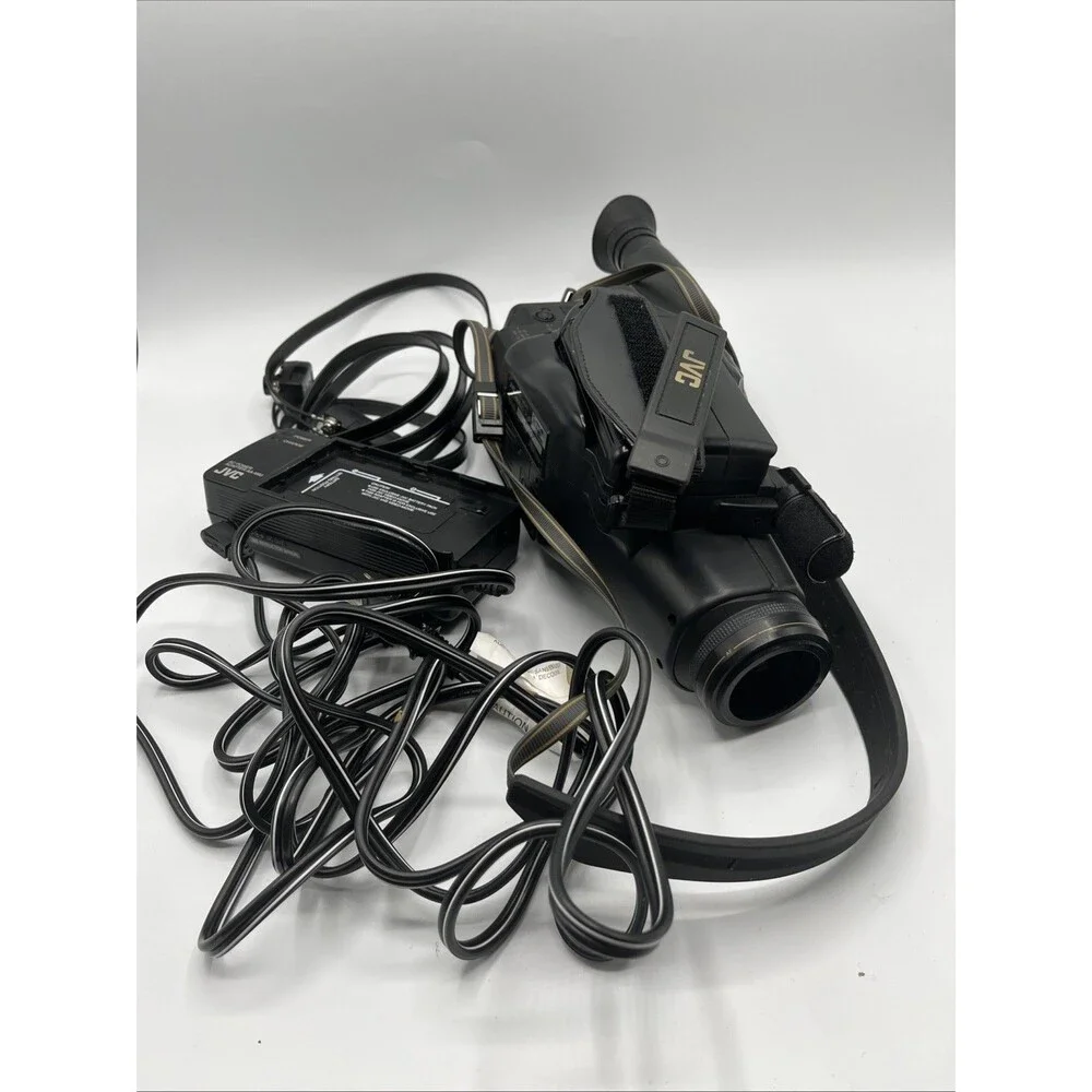 JVC Compact VHS GR-15 Camcorder FOR PARTS ONLY
